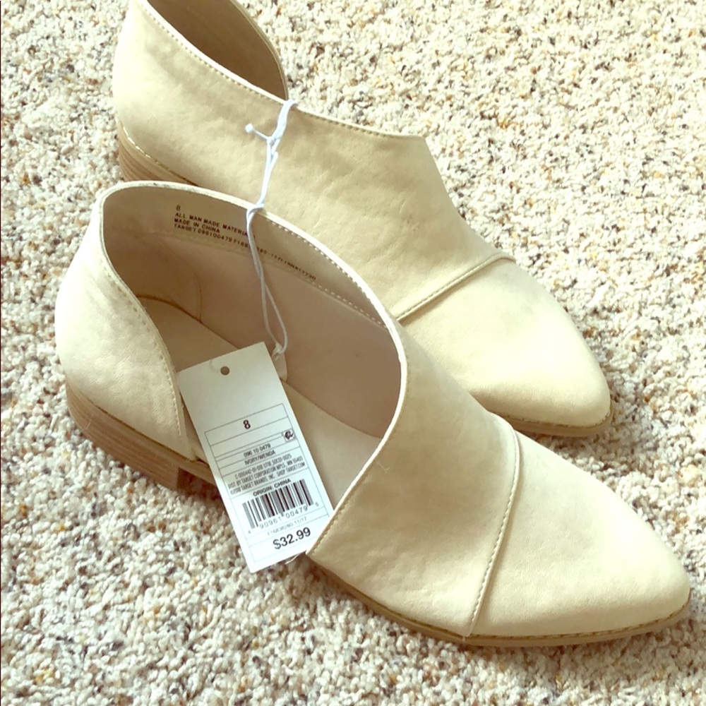 Cream faux leather shoes